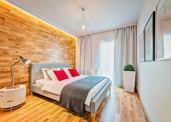 Homely Place Centrum Hotel